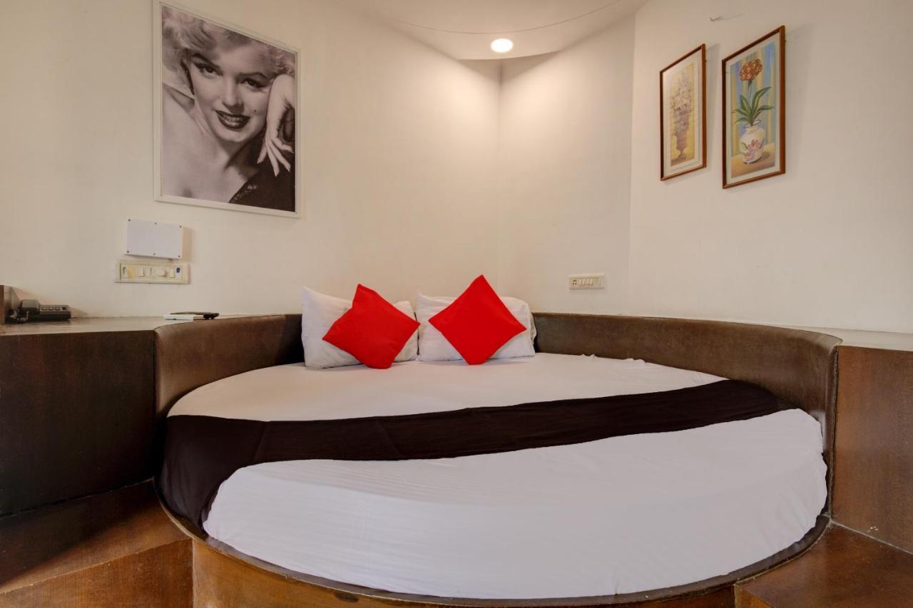 Capital O 77295 Hotel Bansidhar Bhuvan Βομβάη Εξωτερικό φωτογραφία