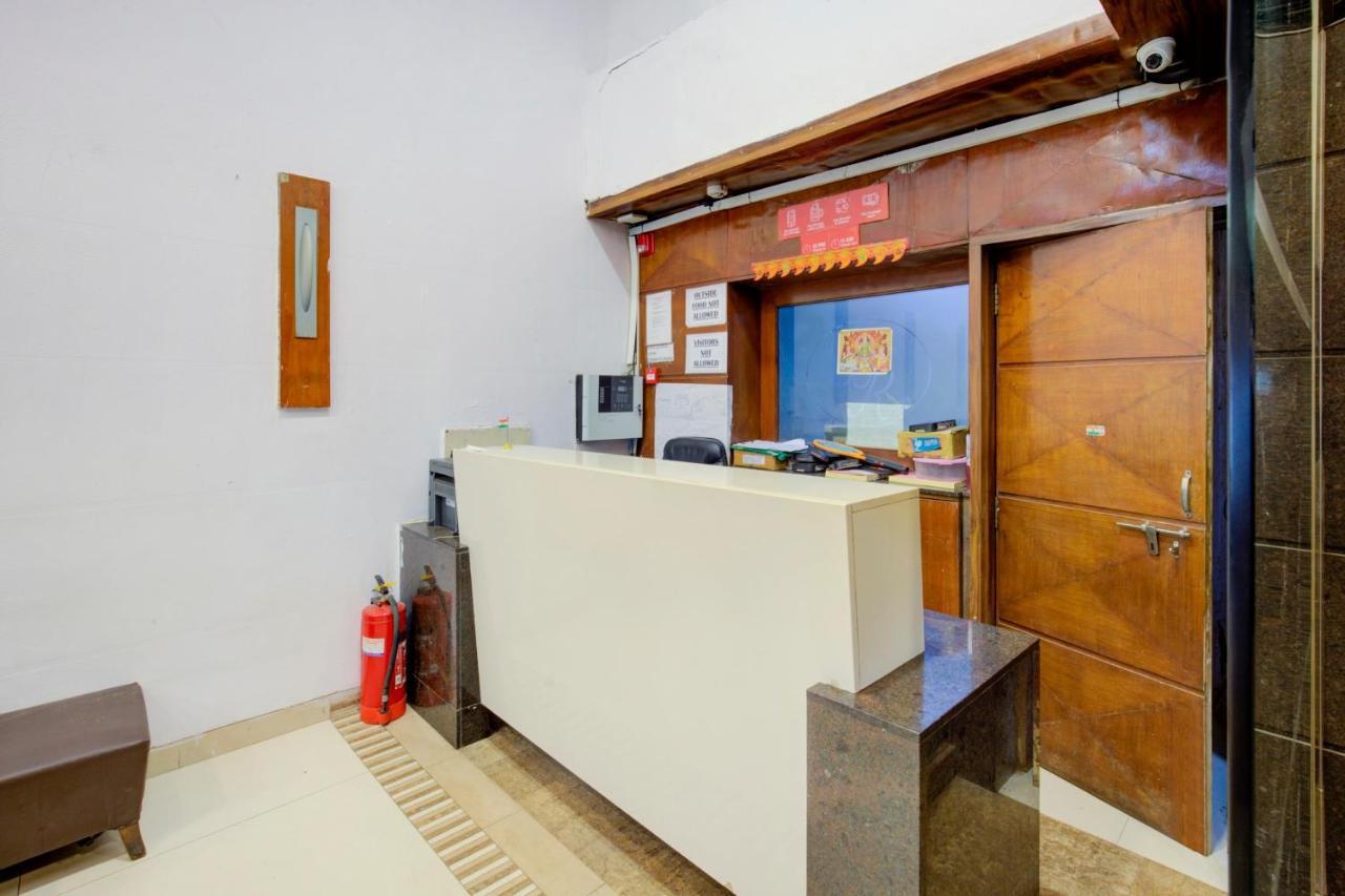Capital O 77295 Hotel Bansidhar Bhuvan Βομβάη Εξωτερικό φωτογραφία